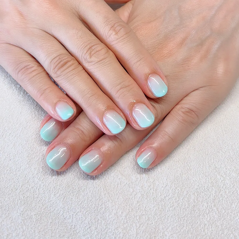 Gradation 爽やか水色のグラデーション🧊 ネイルサロン エスネイル Private Salon S.Nail